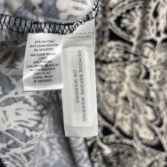 LOFT Black and Cream Floral Dress - Picture 2 of 3